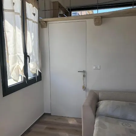 Con Ampio Terrazzo Attrezzato Anche Con Angolo Cottura Apartment Spotorno