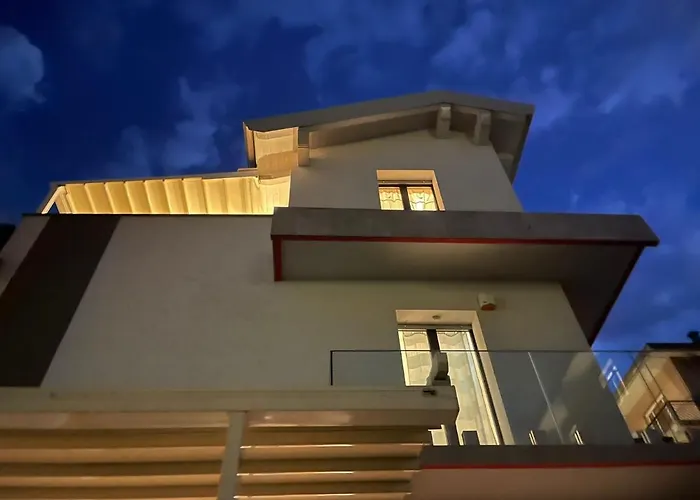 Con Ampio Terrazzo Attrezzato Anche Con Angolo Cottura Apartment *