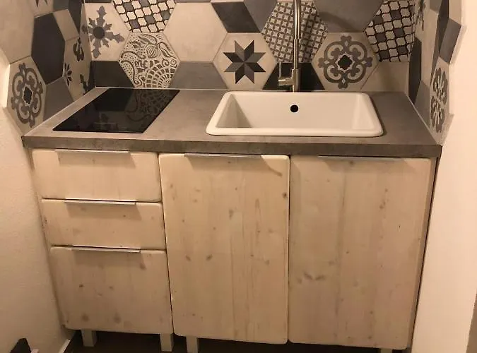 Apartamento Con Ampio Terrazzo Attrezzato Anche Con Angolo Cottura