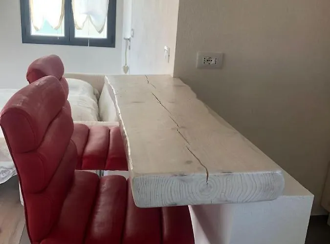 Con Ampio Terrazzo Attrezzato Anche Con Angolo Cottura Apartamento *