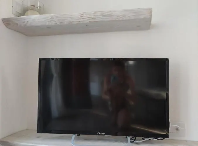 Con Ampio Terrazzo Attrezzato Anche Con Angolo Cottura Apartamento