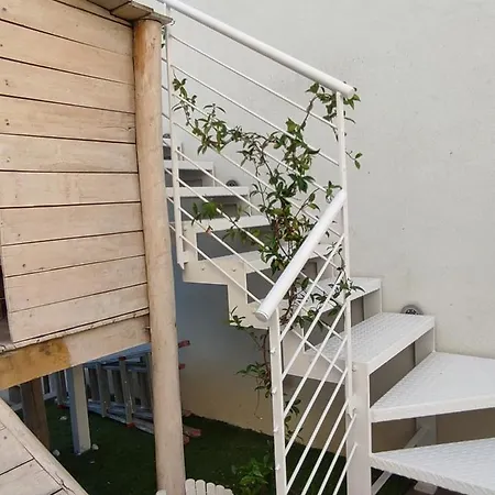 Apartamento Con Ampio Terrazzo Attrezzato Anche Con Angolo Cottura *