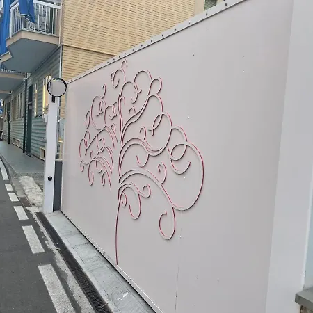 Con Ampio Terrazzo Attrezzato Anche Con Angolo Cottura Apartamento *