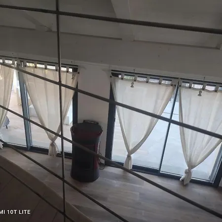 Apartment Con Ampio Terrazzo Attrezzato Anche Con Angolo Cottura