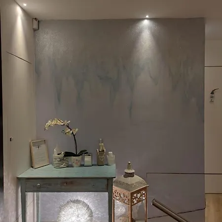 Con Ampio Terrazzo Attrezzato Anche Con Angolo Cottura Spotorno