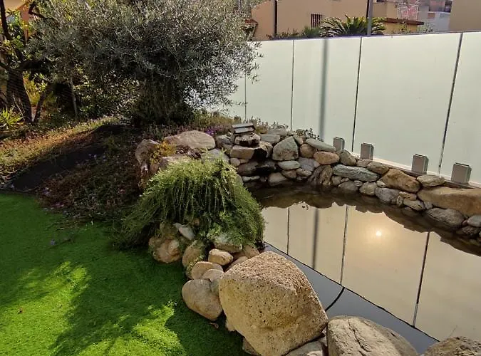 Con Ampio Terrazzo Attrezzato Anche Con Angolo Cottura Appartement